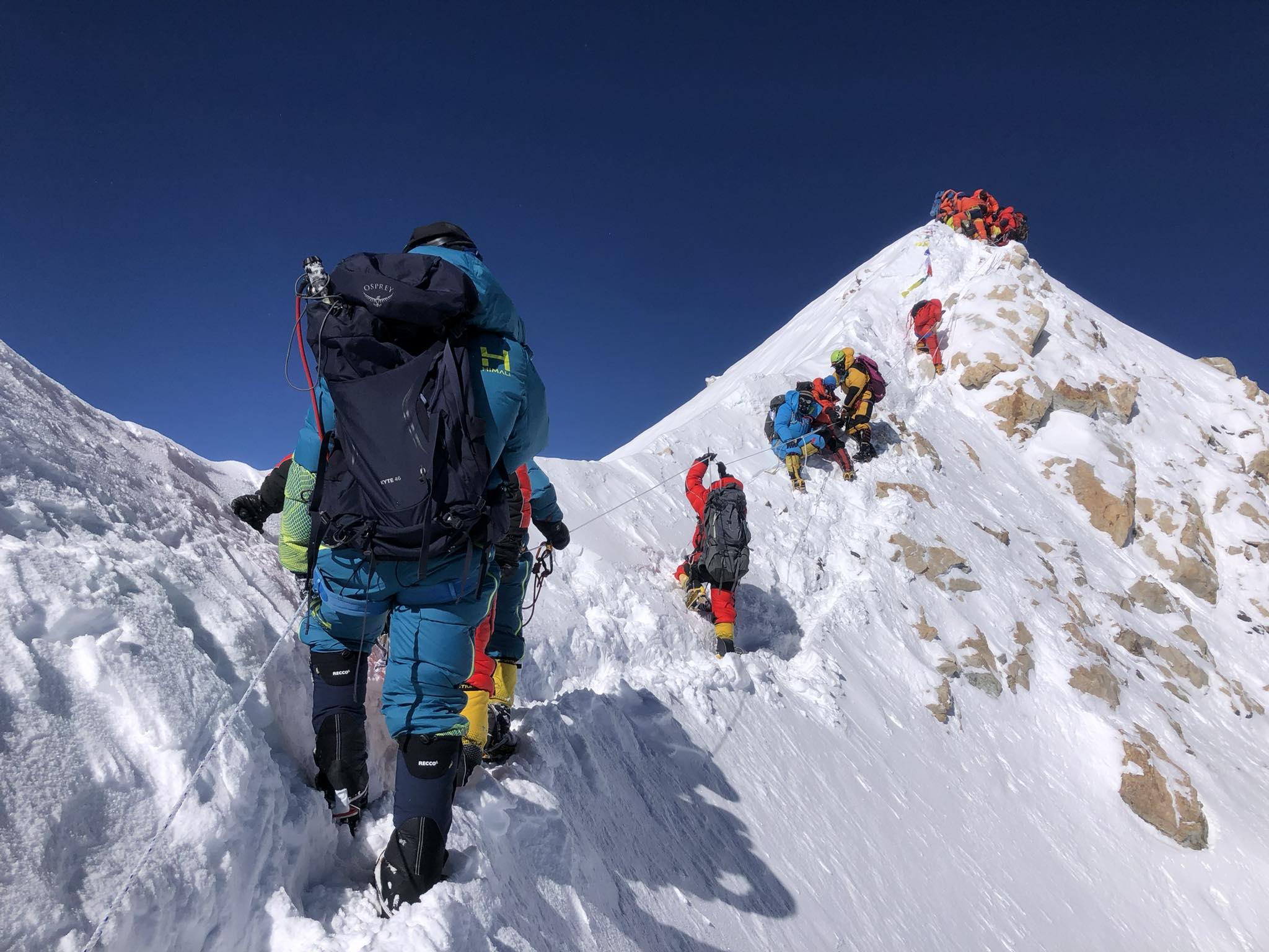 Makalu-below-summit